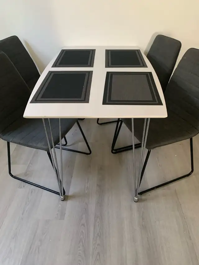 Dining Room Table with Chairs