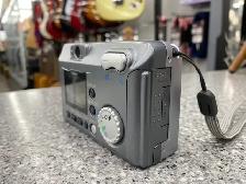 Canon PowerShot A30 Camera - Photo 2