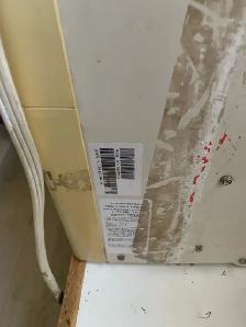 Air Conditioner with Remote - Photo 2