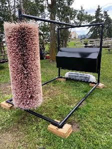Cow Scratcher/oiler mineral feeder - Photo 2