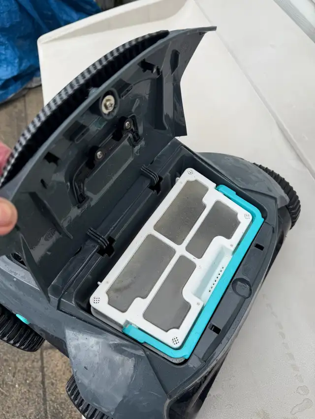 AIPER SEAGULL PRO POOL CLEANER