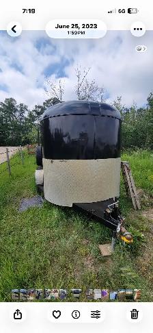 1989 2 horse Gortzen trailer