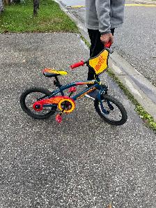 Supercycle 16-inch Bike Call @ 1-647-278-4239 to get it.