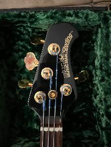 Ernie Ball Musicman Bass Guitar - Photo 3