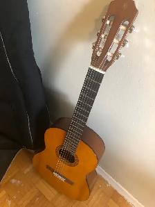 Yamaha CS40 Classical Guitar new - Photo 3