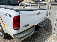 2002 Ford F-250, with 7.3L diesel 4x4 - Photo 3
