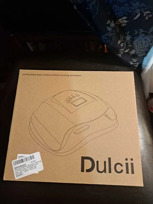 New in Box Dulcii Professional Nail Dryer