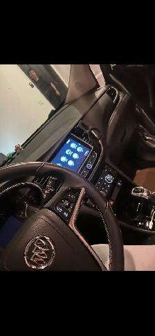 2018 Buick Encore, SUV, 4-wheel drive (great condition) - Photo 2