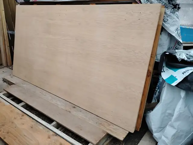 Red Oak Veneer Particle Board - 1 Full Sheet - Lightly Used