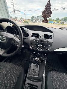 2012 Mazda 3 Low KM!!! - Photo 12