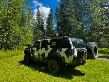 99 Suburban - Photo 4