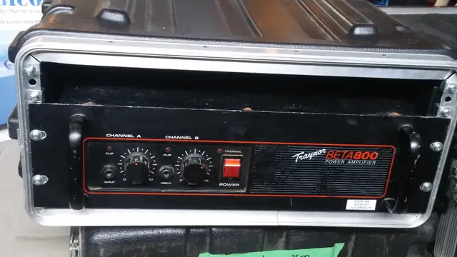 Traynor (Yorkville) Beta 800 Power Amplifier, rackmount