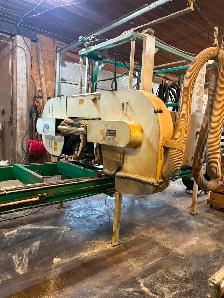Un moulin select sawmill 2016, double -coupe model 4221
