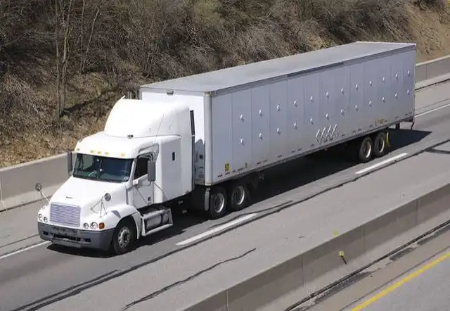 LOOKING FOR TRUCK DRIVER