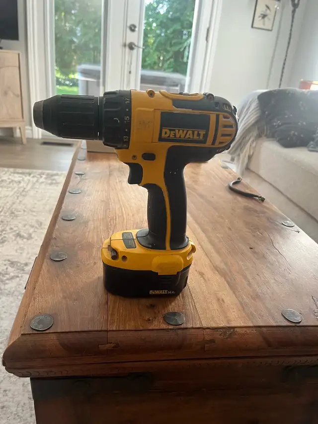 Dewalt DC730 Cordless Drill Driver