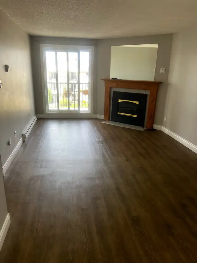 2 Bedroom Condo Apartment available for Rent Sept.1