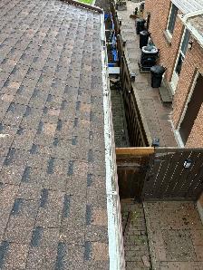 Roof Gutter Cleaning – Same Day Service - Photo 3