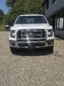 2017 Ford F-150 Super Crew 6.5 FT box 5 Litre — CERTIFIED— - Photo 2