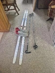 cross country skis