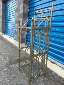 Square Metal Stand - Photo 3