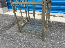 Square Metal Stand - Photo 6
