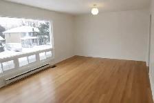 2 BEDROOM   DEN WESTEND IMMACULATE DUPLEX - Photo 2