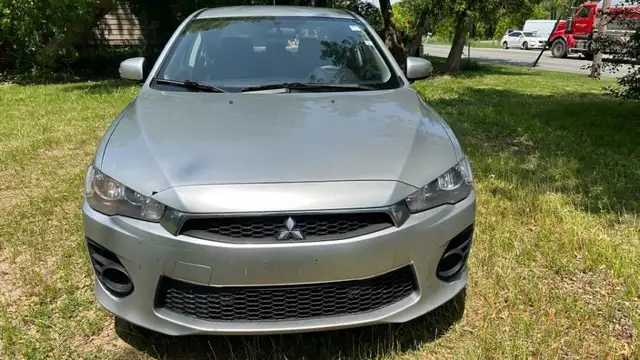 2017 Mitsubishi Lancer ES