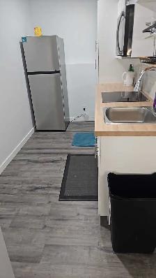 Roommate - Photo 2