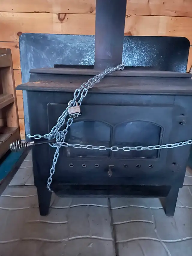 Wood Stove with chemney