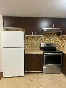 3-bedroom basement apartment NEWLY RENOVATEDLY - Photo 5