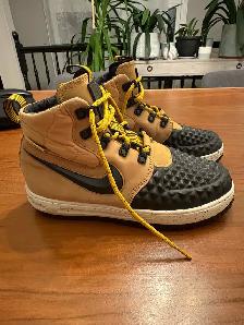 Rare Nike Lunar Force Duck Boot