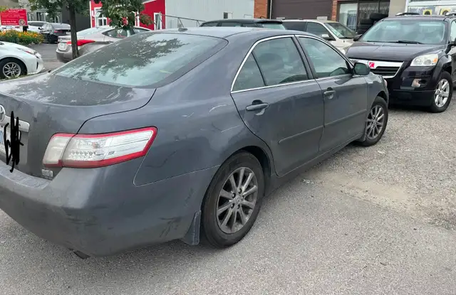 Toyota Camry Hybrid 2011  for sale