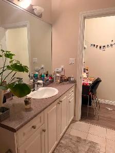 1 bedroom 1 bath  private suite on rent - Photo 3