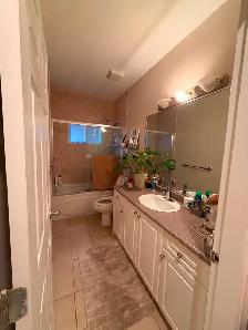 1 bedroom 1 bath  private suite on rent - Photo 5