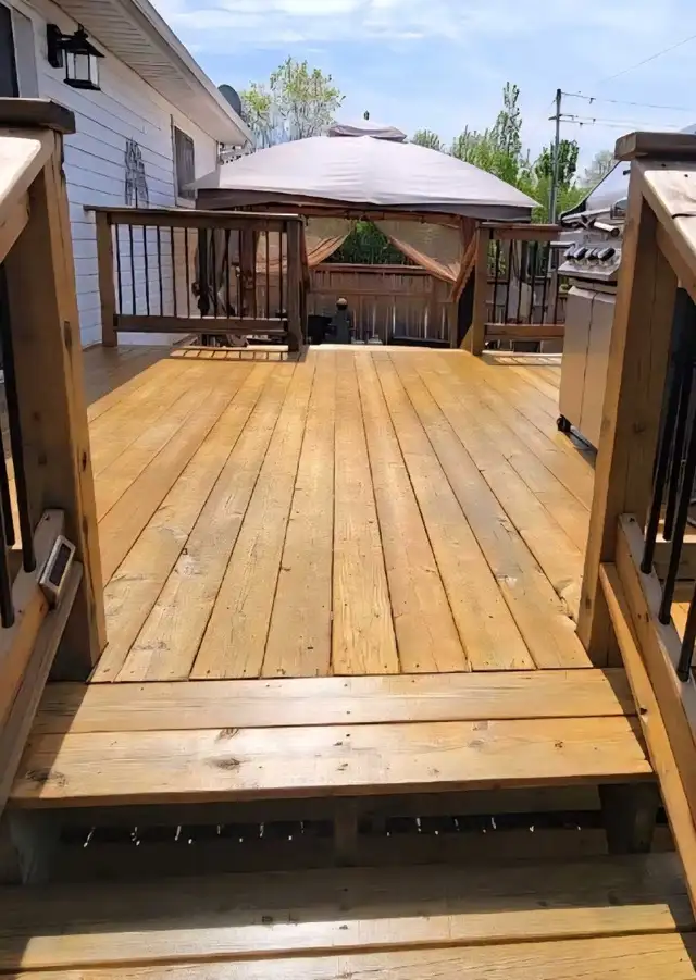 Deck/Fence stainning - work wanted