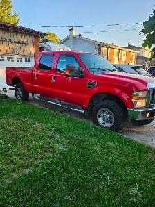 2010 Ford F350 6.8 V10 Gas Crew Cab Shortbox XLT - Photo 2