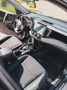 2014 Toyota RAV4 LE - Photo 12