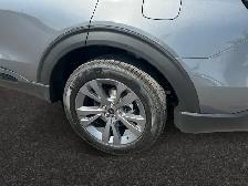 2026 Ford Explorer Active w/200A Pkg - Photo 9