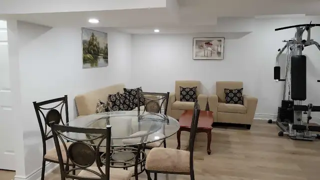 ROOM FOR RENT - OAKVILLE
