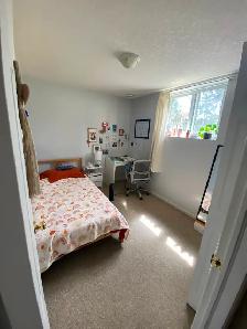 3 Bedroom Student Apartment – 10 Min Walk to U of G – Sept 1