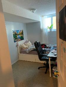 3 Bedroom Student Apartment – 10 Min Walk to U of G – Sept 1 - Photo 4