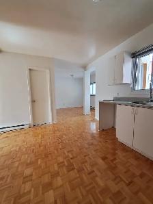 Logement à louer 41/2 haut duplex, Plateau, Brébeuf- Mont-Royal - Photo 2