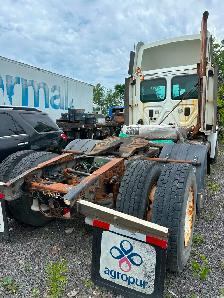2015 Freightliner cascadia day cab truck tractor - Photo 5