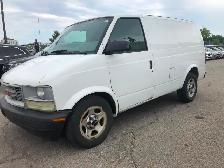 2004 GMC Safari SL, COMES CERTIFIED WITH 3 YEARS WARRANTY INCLUD - Photo 2
