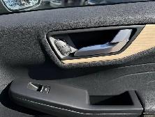 2022 Ford Escape Titanium - Photo 20