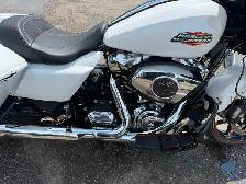 2024 Harley-Davidson FLHX - Photo 8