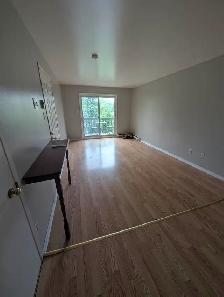 4 1/2 beautiful large bright apartment in second floor
