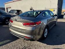 2016 Kia Optima 4dr Sdn - Photo 5