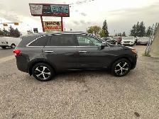 2016 KIA Sorento AWD 4dr 2.0L Turbo - Photo 4