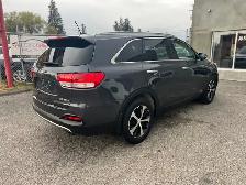 2016 KIA Sorento AWD 4dr 2.0L Turbo - Photo 5
